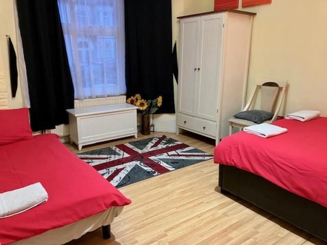 Comfy Rooms. Shared East Homestay. Habitación en casa particular